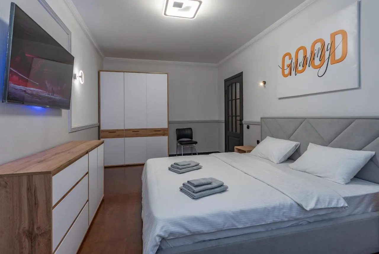 Modern 3 Bedroom Apartment Kyiv