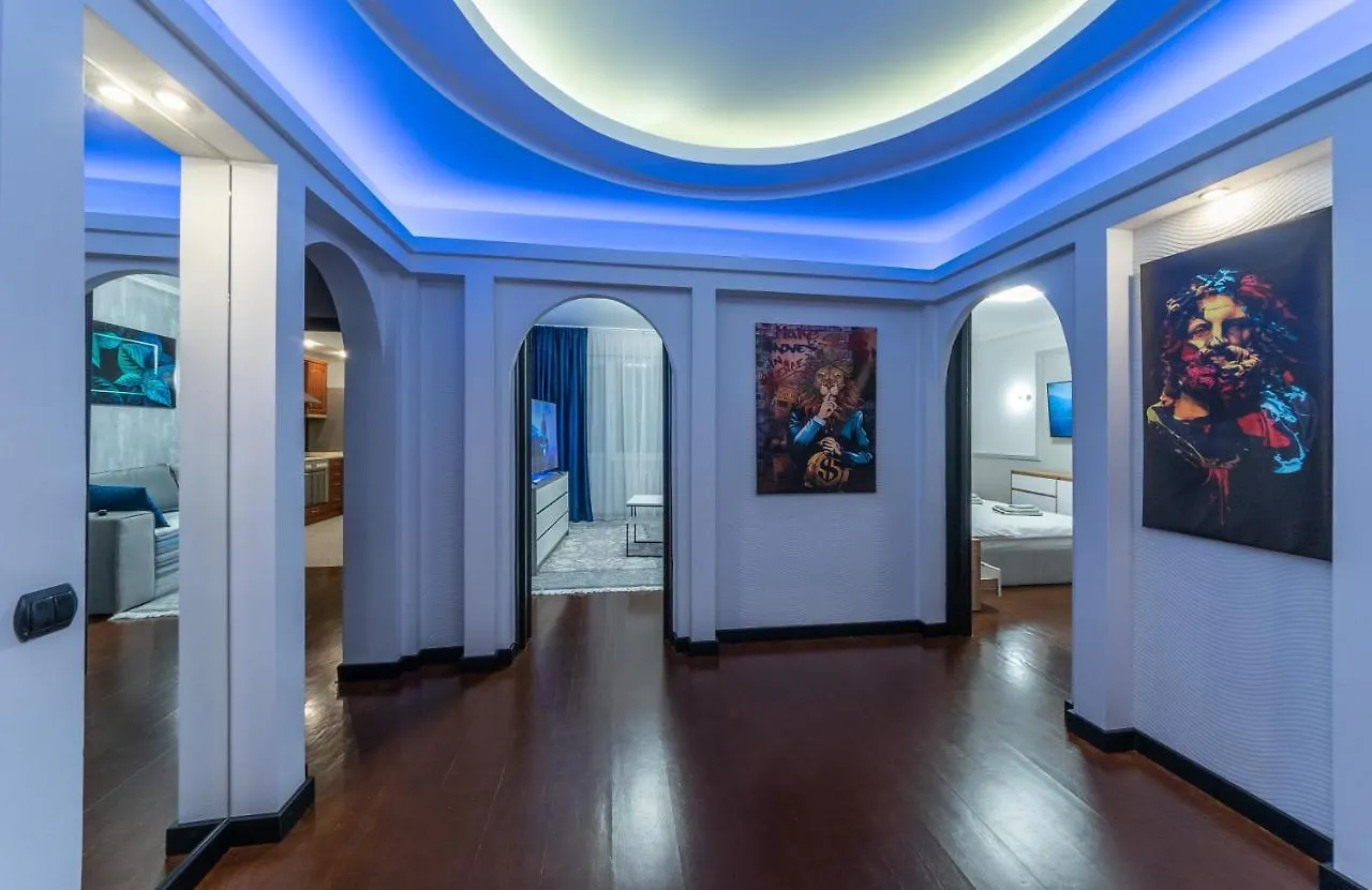 Modern 3 Bedroom Apartment Kyiv