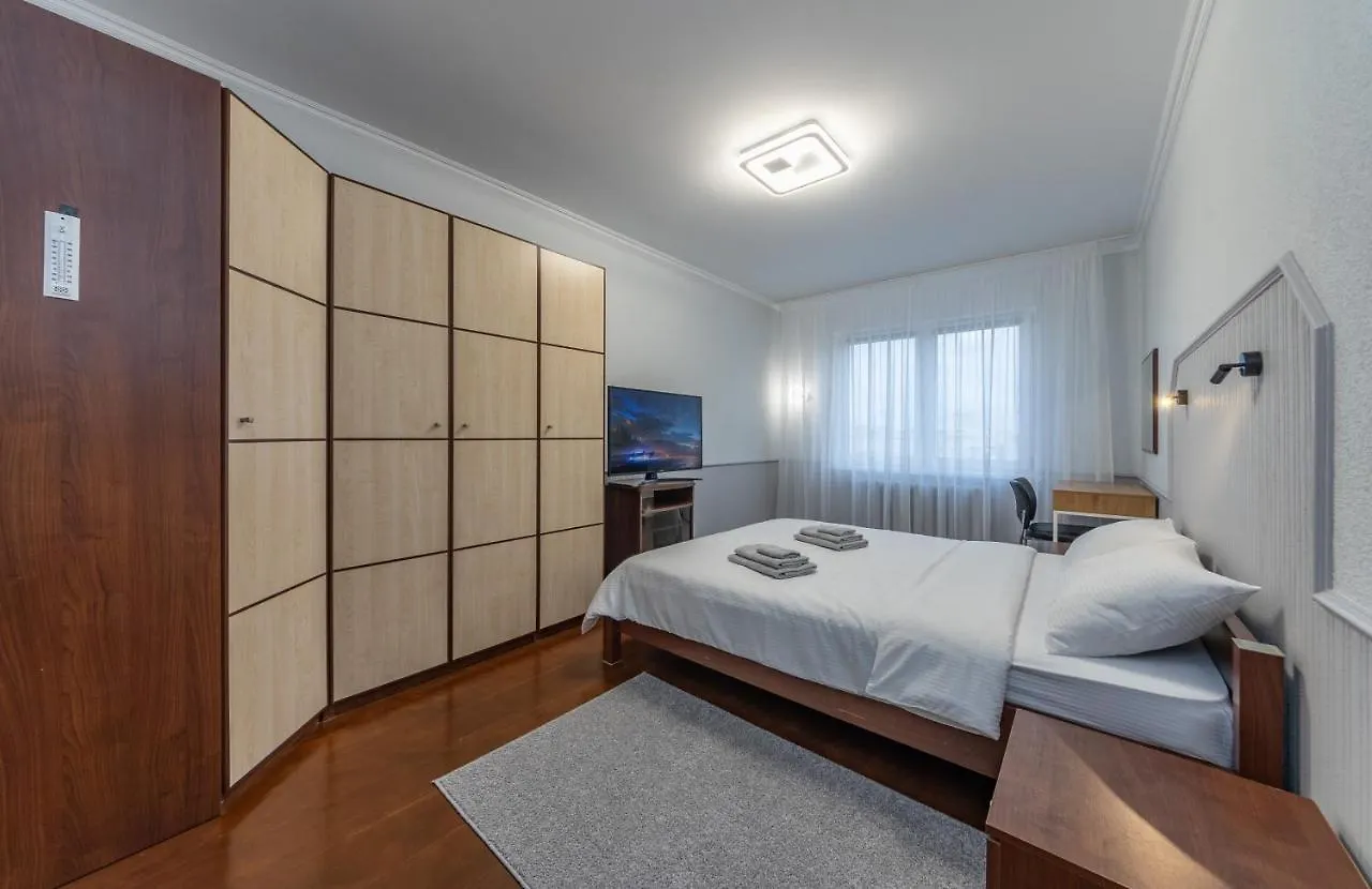 Modern 3 Bedroom Apartment Kyiv