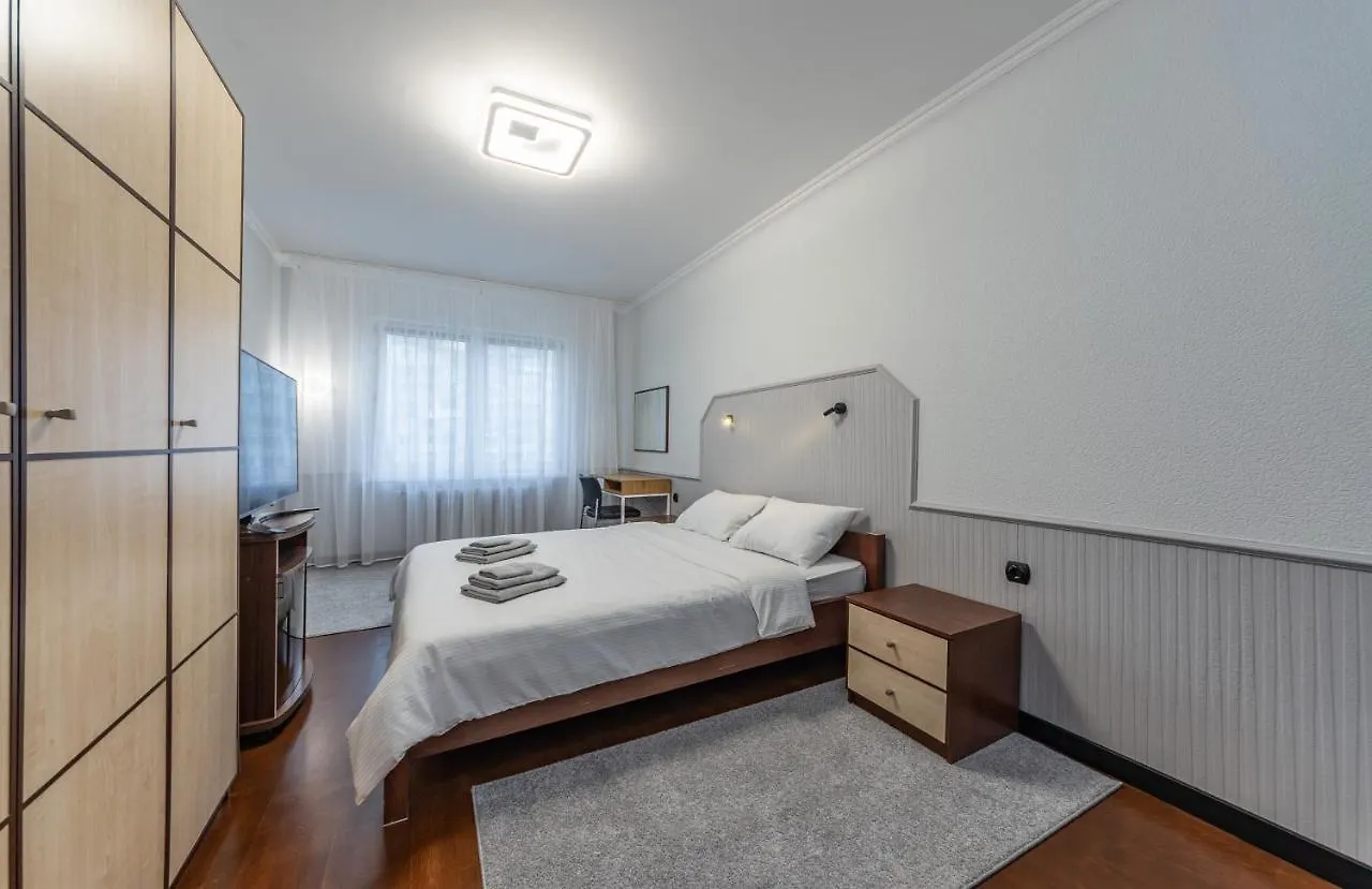 Modern 3 Bedroom Apartment Kyiv